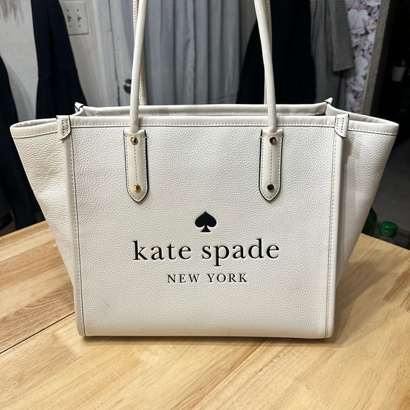 kate spade Handbags - Kate Spade Cream Tote Bag